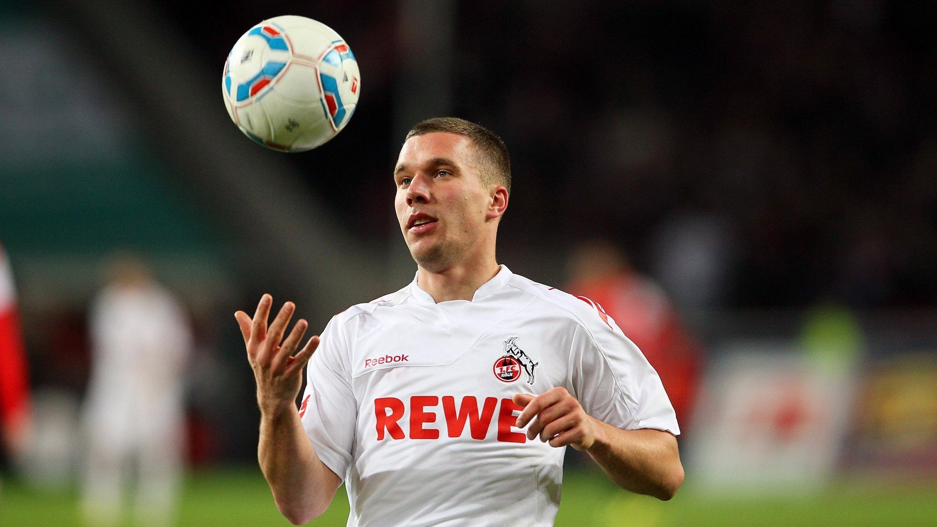 曼城大胜南安普顿，英超卫冕冠军实力依然强劲，曼城与南安普顿联赛杯录像